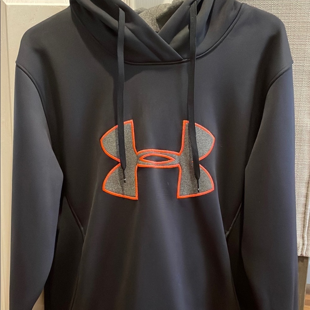 Under Armour Hoodie